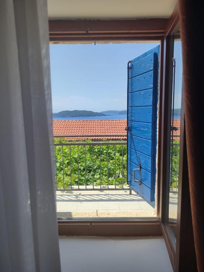 Apartments Mitrovic Podlicak Sveti Stefan Ngoại thất bức ảnh