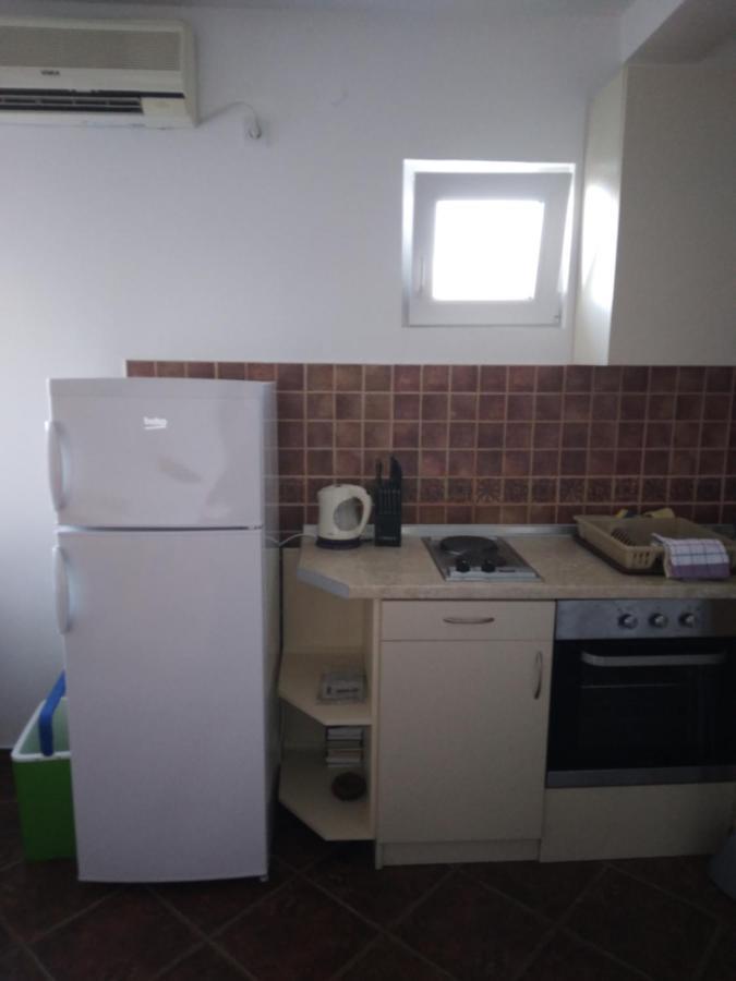 Apartments Mitrovic Podlicak Sveti Stefan Ngoại thất bức ảnh
