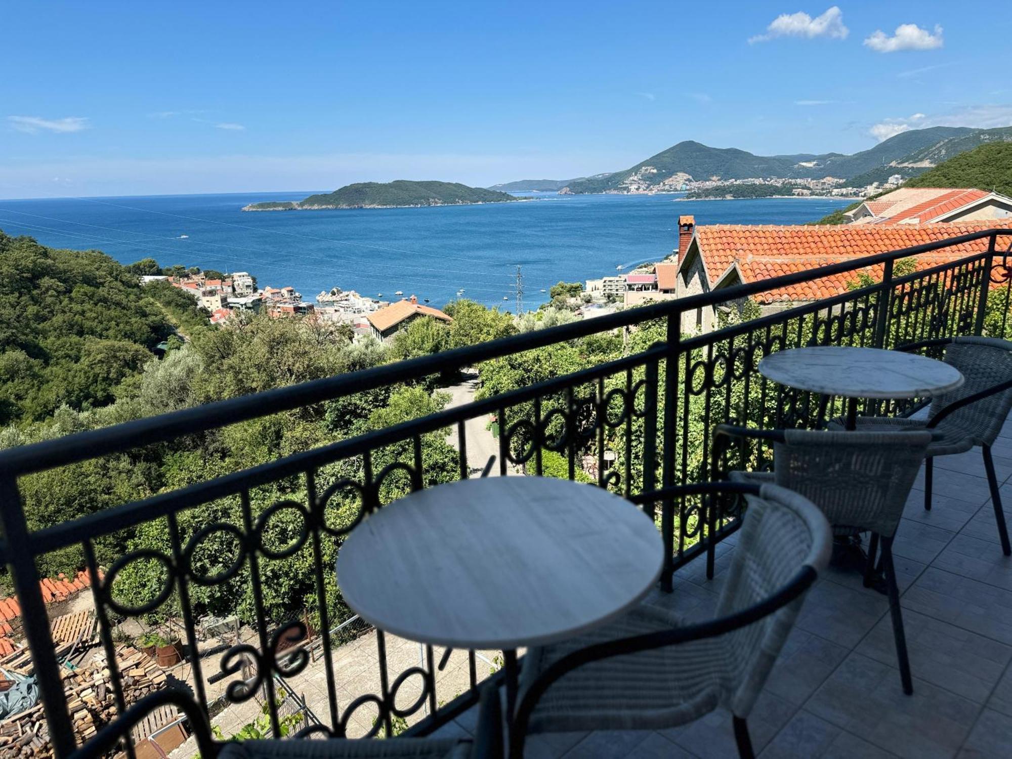 Apartments Mitrovic Podlicak Sveti Stefan Ngoại thất bức ảnh