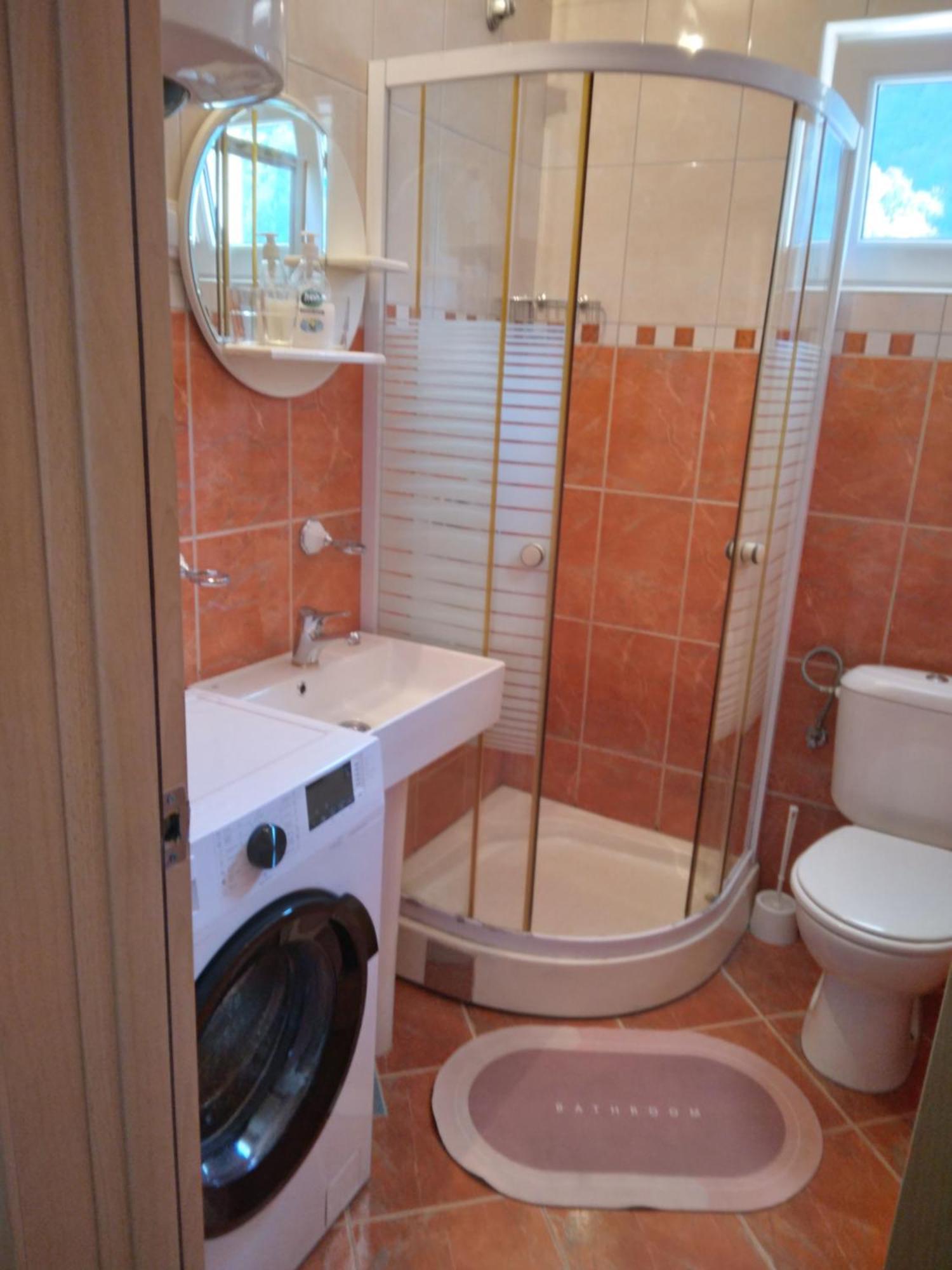 Apartments Mitrovic Podlicak Sveti Stefan Ngoại thất bức ảnh
