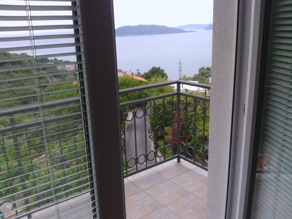 Apartments Mitrovic Podlicak Sveti Stefan Ngoại thất bức ảnh